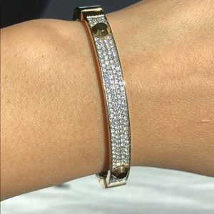 Fashion bracelet